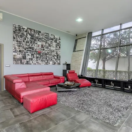 9april Village Sea & Къща за гости Варна