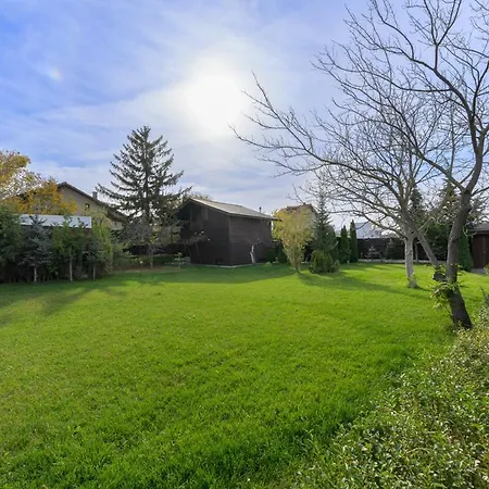 9 April Village Sea & Gæstehus *